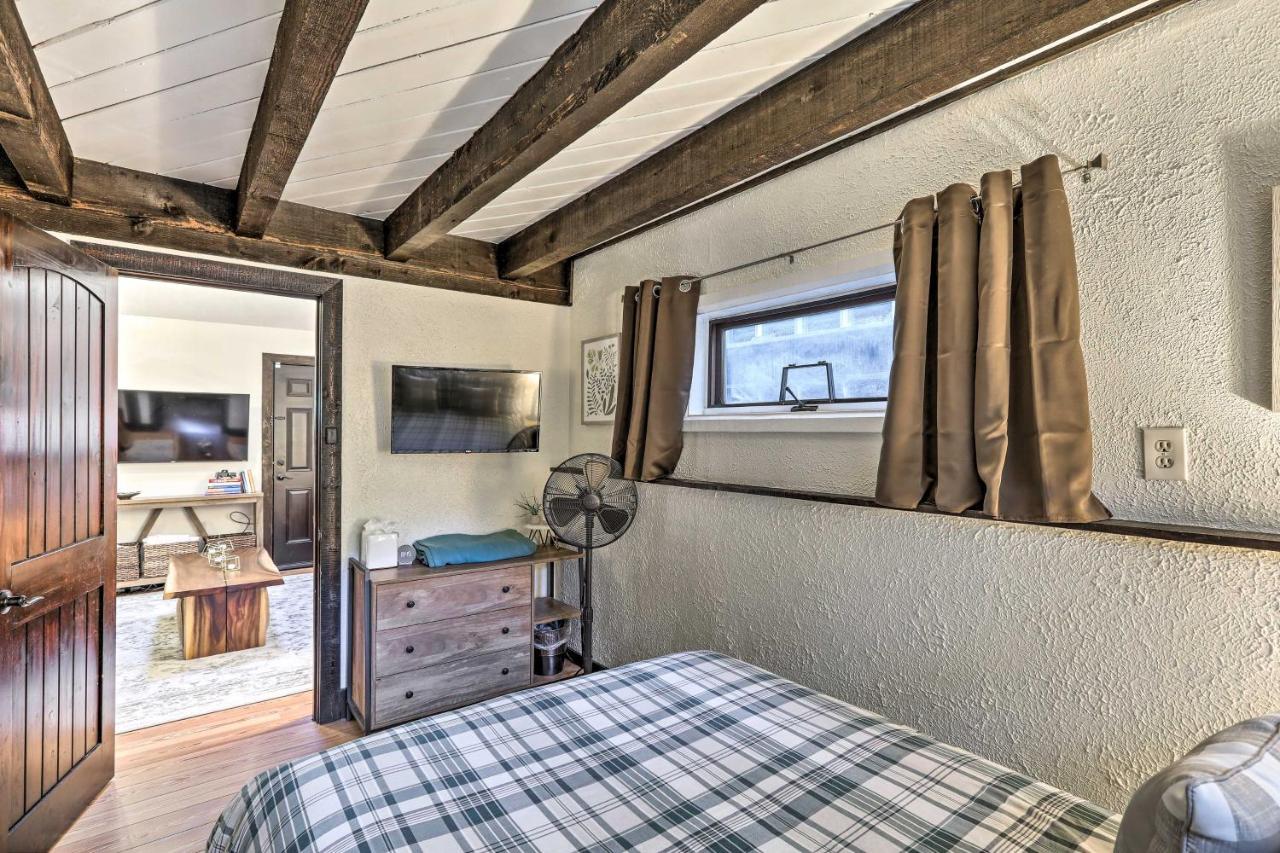 Woodsy Flagstaff Hideaway With Deck And Sunroom! Mountainaire Buitenkant foto